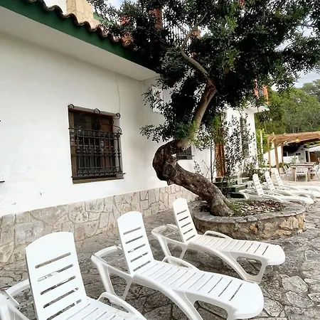 Dom wakacyjny Spacious House + Pool Tortosa