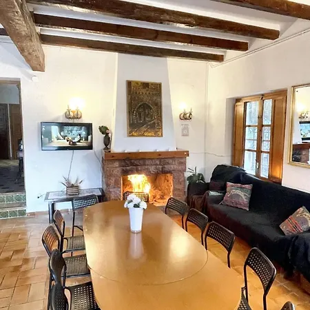 Spacious House + Pool Dom wakacyjny