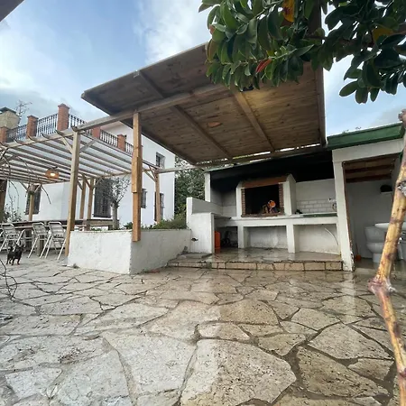 Spacious House + Pool Dom wakacyjny