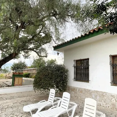 Сasa de vacaciones Spacious House + Pool Tortosa