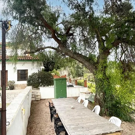 Spacious House + Pool Сasa de vacaciones