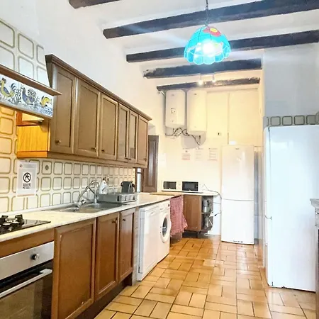 Сasa de vacaciones Spacious House + Pool